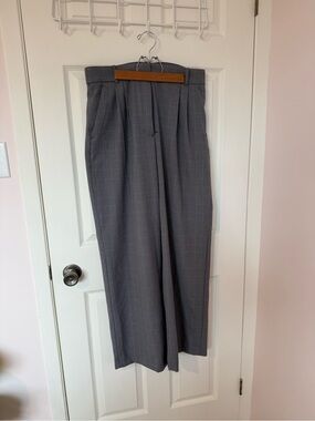 Abercrombie & Fitch Gray Windowpane Pleated Dress Pants